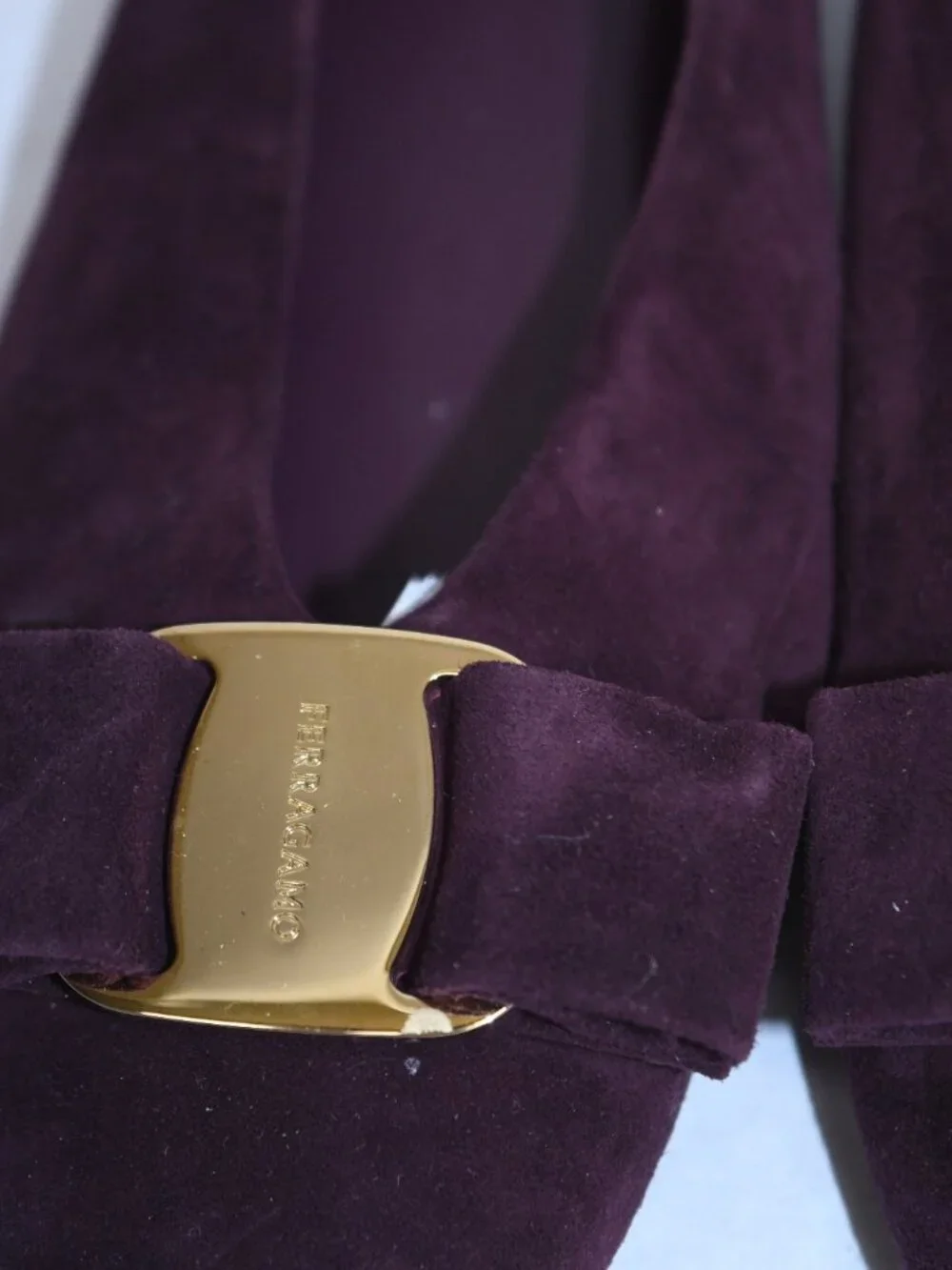 $800 SALVATORE FERRAGAMO Vanna suede ballet flats SHOES OXBLOOD GOLD 6 C (DD3)